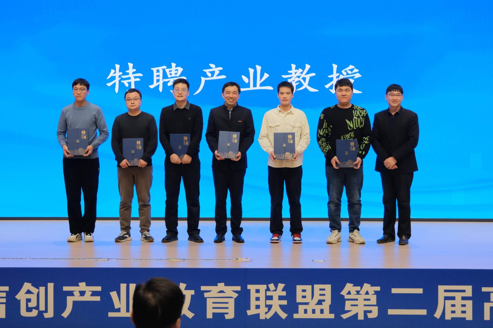 1704793765698784.jpeg 图片_f56a1276ae376c5d0db3ef8fc226c26c.jpg